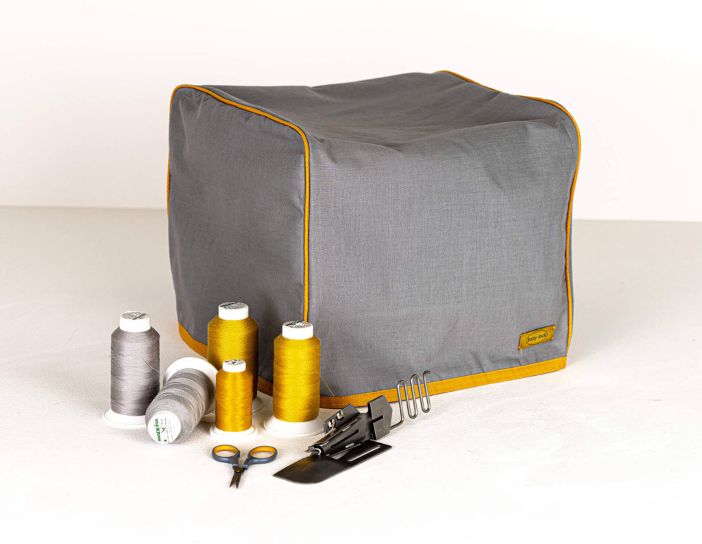 babylock Maschinen Abdeckhaube und Nähgarn